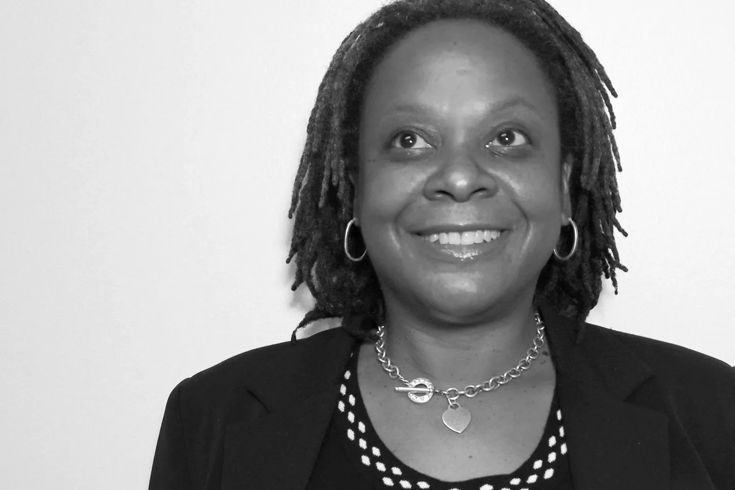 Saundra D Hampton